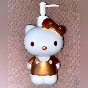 🎀{HELLO KITTY} SOAP DISPENSER!
